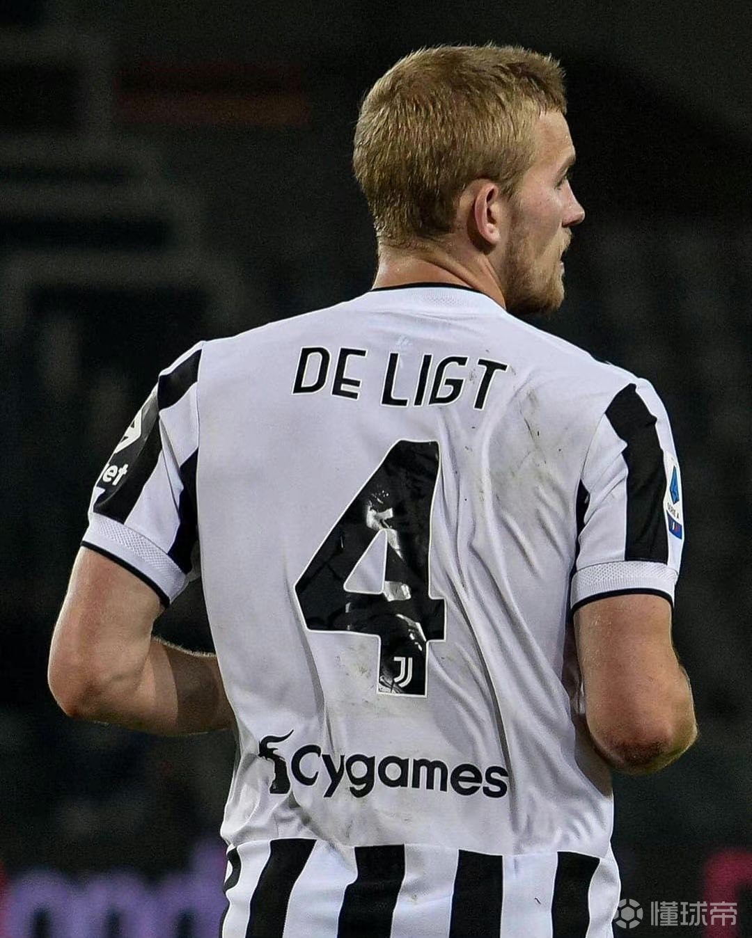 开云下载-尤文力克巴萨，范戴克梅开二度德甲