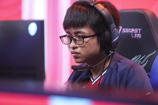 开云体育登录-TES轻取PSG，Perkz开启传奇时刻入围赛3:2（北京）